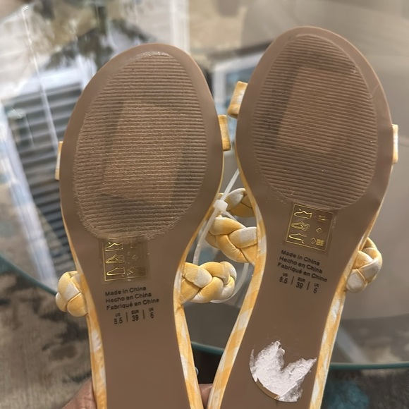 New Draper James Braided Ellie Sandals Yellow Gingham in size 8.5 - Picture 7 of 8